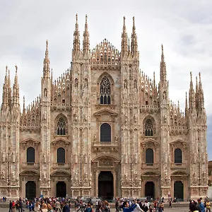  Appartamento In Milano, Close To Undergrond M3