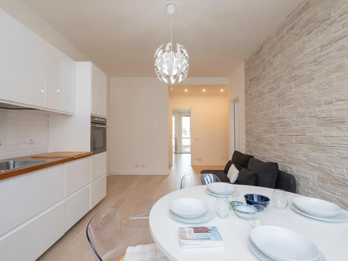 Apartment Youhosty - Grazioli 4 Milan